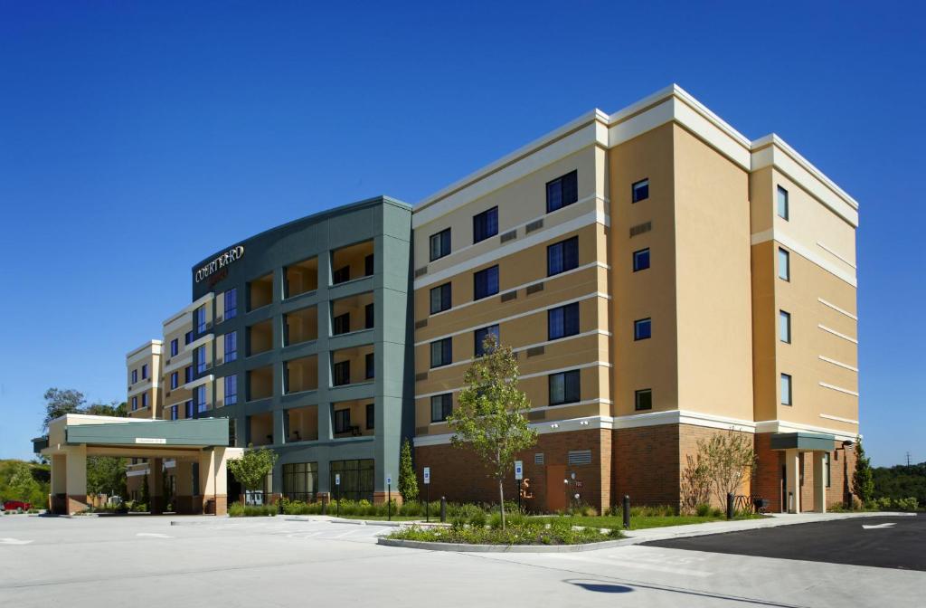 Courtyard by Marriott Pittsburgh Washington Meadow Lands - image 3