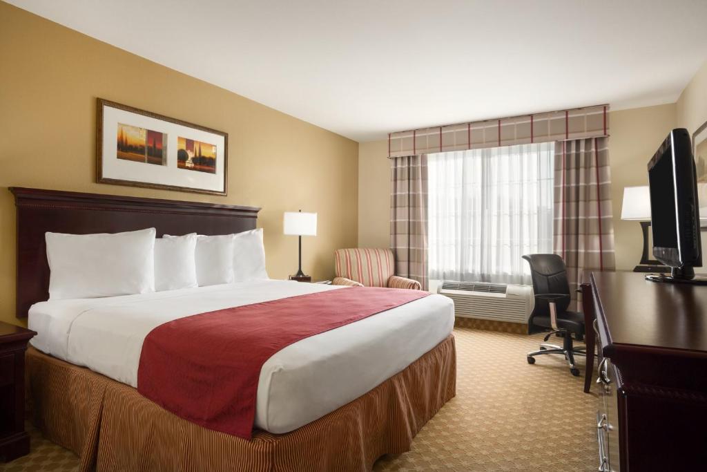 Country Inn & Suites by Radisson Washington at Meadowlands PA - image 3