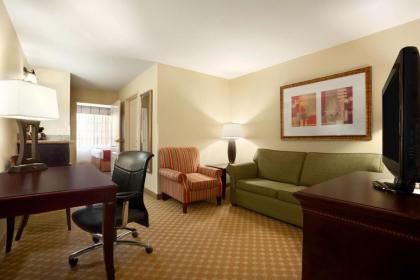 Country Inn & Suites by Radisson Washington at Meadowlands PA - image 9