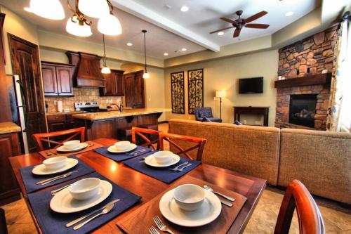 Canyon Villas at Coral Ridge - image 4