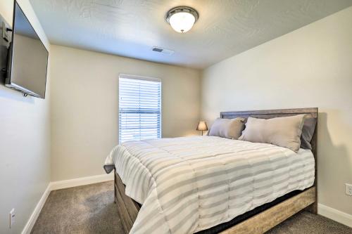 St George Area Townhome with Patio and Pool Access - image 5