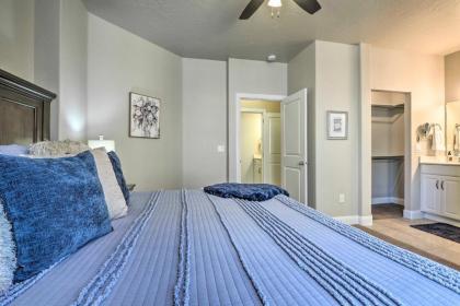 Washington Townhome with Patio and Resort Perks! - image 12