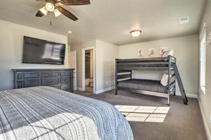 Washington Townhome with Patio and Resort Perks! - image 13