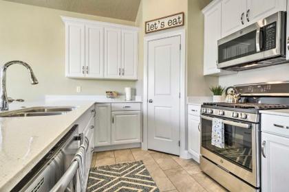 Washington Townhome with Patio and Resort Perks! - image 18