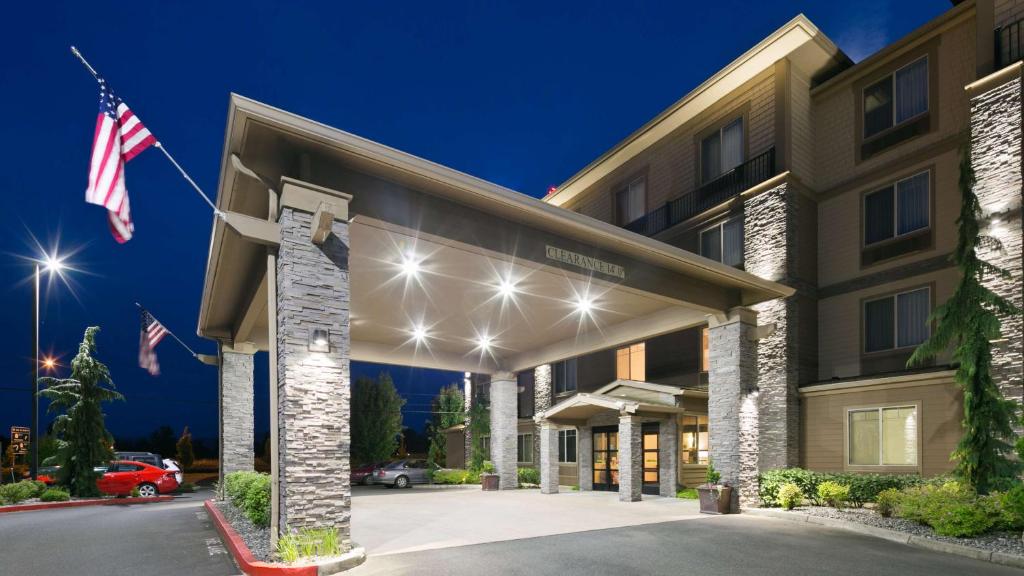 Best Western Plus Port of Camas-Washougal Convention Center - image 2