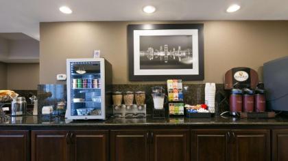 Best Western Plus Port of Camas-Washougal Convention Center - image 4