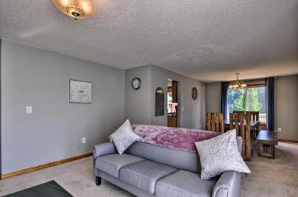 Peaceful Pet-Friendly Washougal Paradise! - image 11