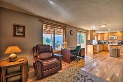 Peaceful Pet-Friendly Washougal Paradise! - image 12