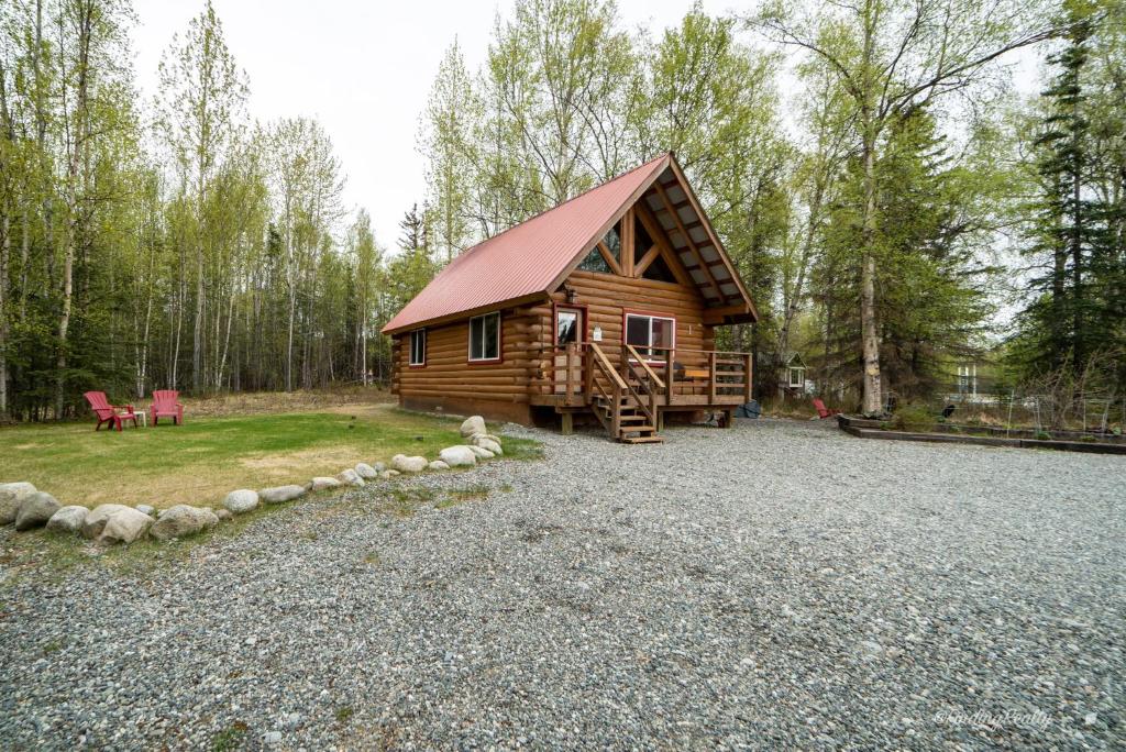 Hatcher Pass Cabins - image 2