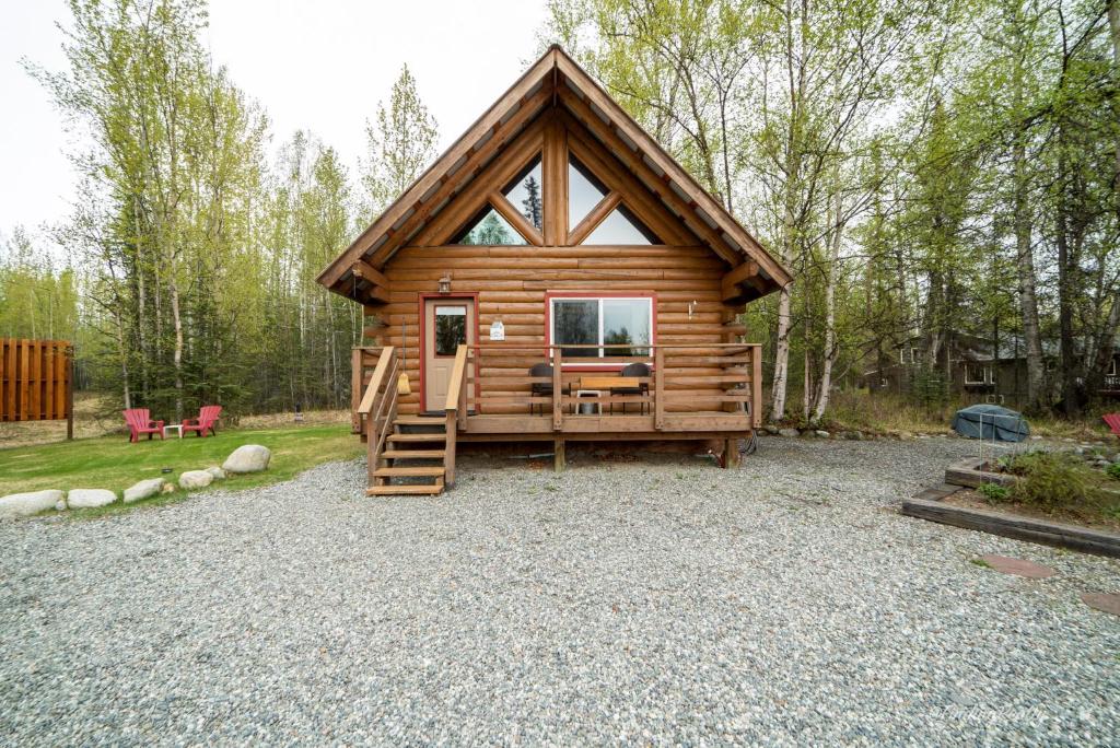 Hatcher Pass Cabins - image 3