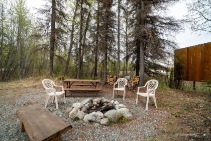 Hatcher Pass Cabins - image 4