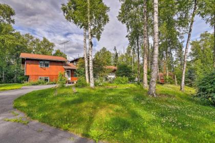 Wasilla Home on Memory Lake with Mountain Views! - image 5