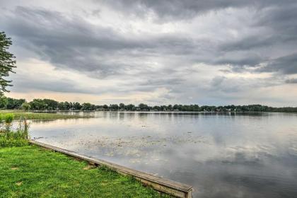 Lakefront Home Tiki Bar BBQ Canoes and Fire Pit! - image 10