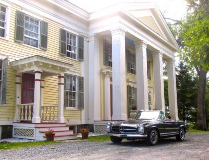 Oakcliff Bed and Breakfast - image 1