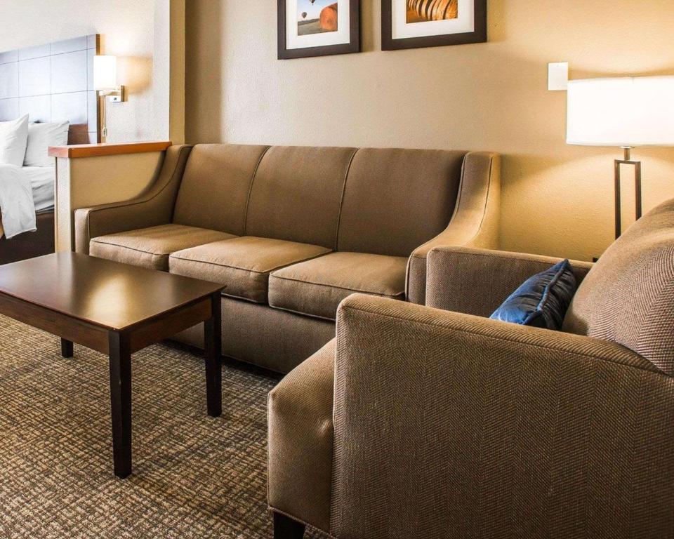 Comfort Inn & Suites Waterloo – Cedar Falls - image 6