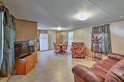 Waterloo Home with Fire Pit - half Mi to Boat Ramp! - image 11