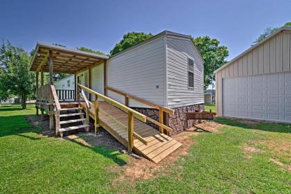 Waterloo Home with Fire Pit - half Mi to Boat Ramp! - image 13