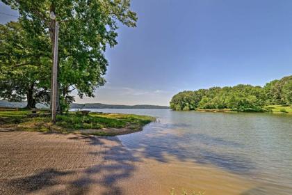 Waterloo Home with Fire Pit - half Mi to Boat Ramp! - image 15