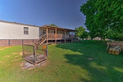 Waterloo Home with Fire Pit - half Mi to Boat Ramp! - image 9