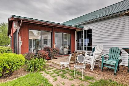 Lyndonville House with Fire Pit and Screened-In Patio! - image 5