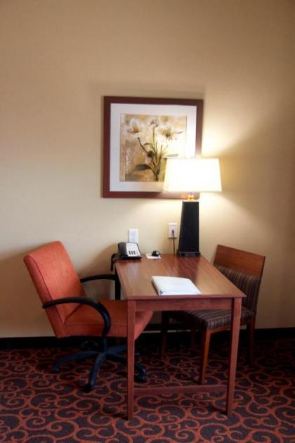 Hampton Inn & Suites Watertown - image 4