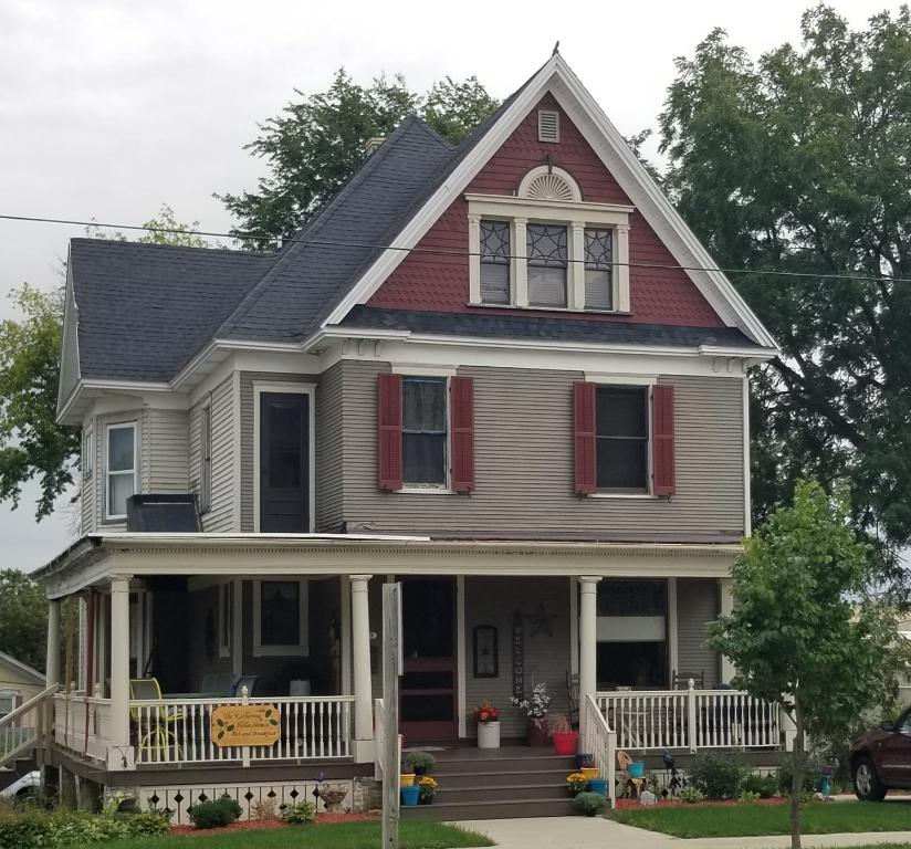 The Katherine Holle House - main image