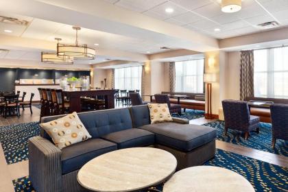 Hampton Inn Watertown - image 14