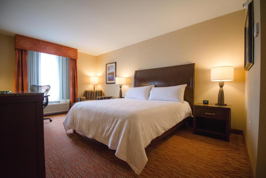 Hilton Garden Inn Watertown - image 4