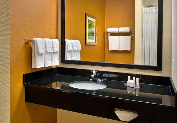 Fairfield Inn & Suites by Marriott Watertown Thousand Islands - image 2