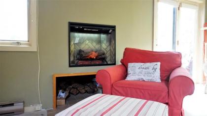 Pet Friendly Ski Vacation Condo in Waterville Valley Resort - image 4