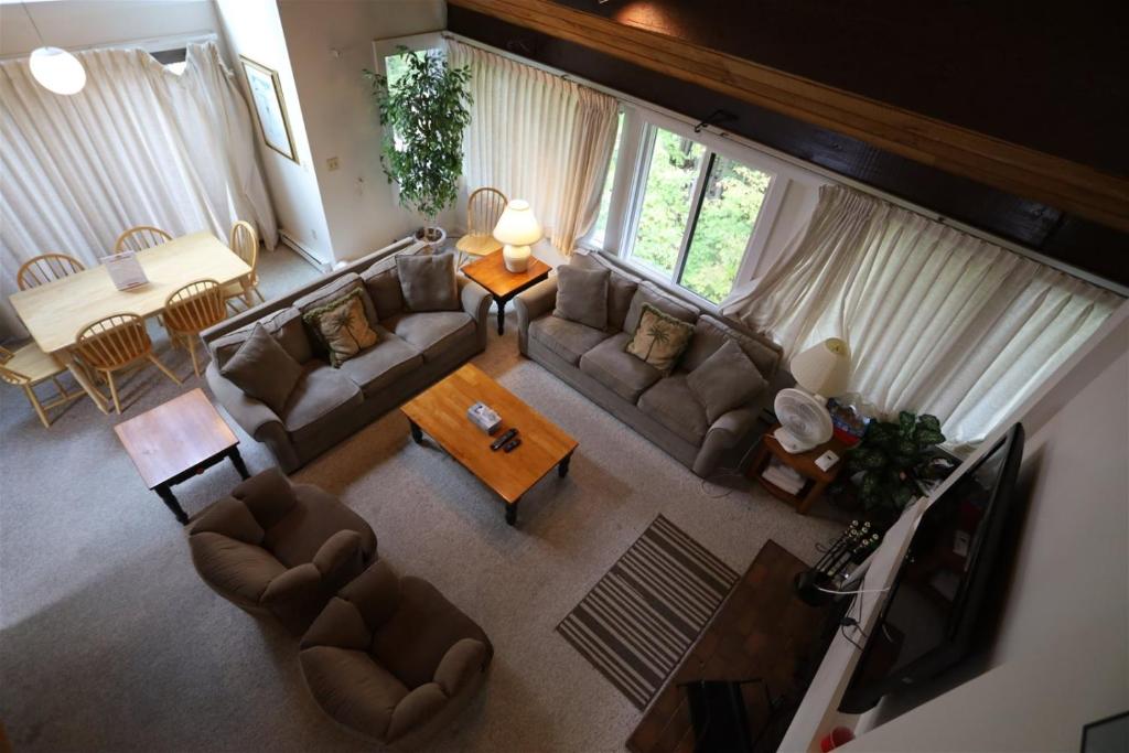 Waterville Valley Vacation Condo close to Town Square and Free Shuttle to Ski Area! - image 5