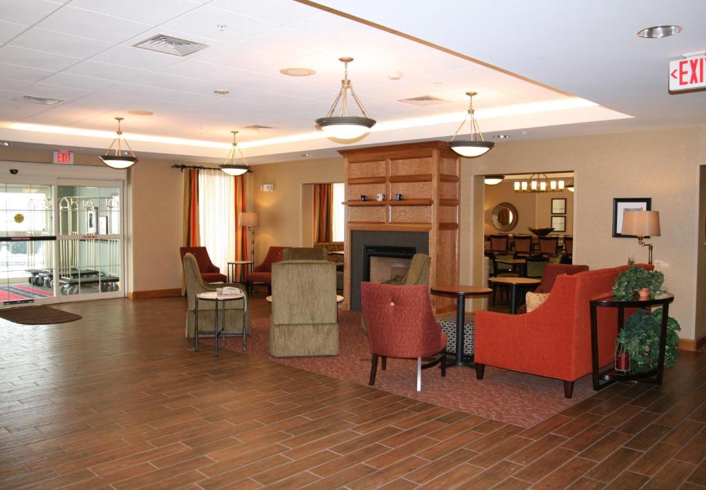 Hampton Inn Waterville - image 7