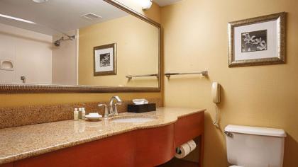 Best Western Plus Waterville Grand Hotel - image 15