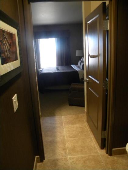 Teddy's Residential Suites Watford City - image 14