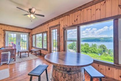 Watkins Glen Lakeview Cottage with Waterfall Watkins Glen