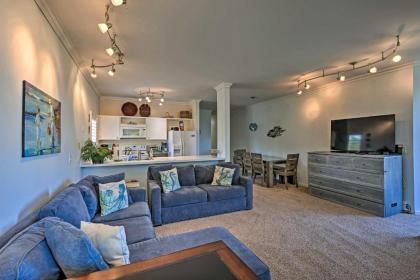 Beachfront Condo with BBQ and Monterey Bay Views - image 15