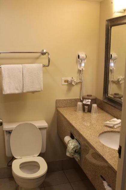 Red Roof Inn Gurnee - Waukegan - image 10