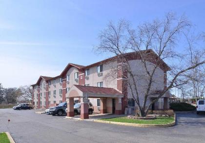 Rodeway Inn Waukegan - image 11