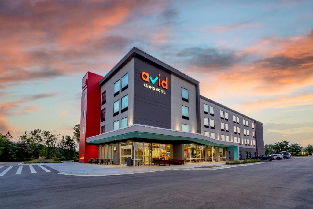 avid hotels Milwaukee West - Waukesha an IHG Hotel - main image