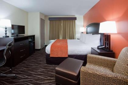 AmericInn by Wyndham Waupun - image 14