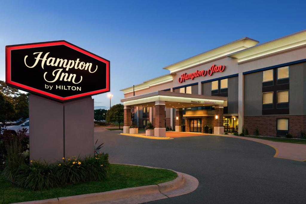 Hampton Inn Wausau - main image