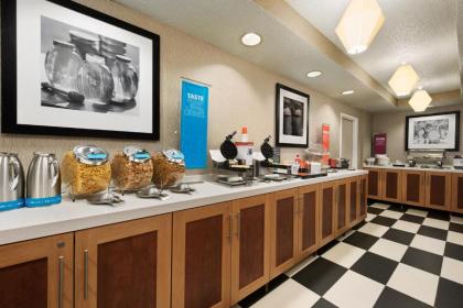 Hampton Inn Wausau - image 12