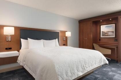 Hampton Inn Wausau - image 2