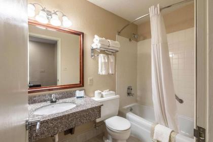 Quality Inn Wausau - image 11