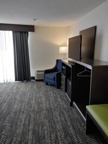 Best Western Plus Wausau Tower Inn - image 9