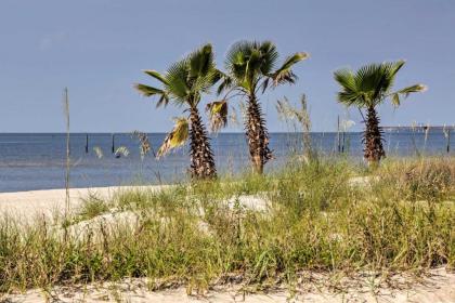 The Palm Bay St Louis Home - Walk to Beach! - image 14