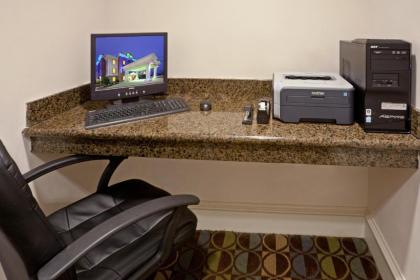 Holiday Inn Express Hotel & Suites Waxahachie an IHG Hotel - image 11