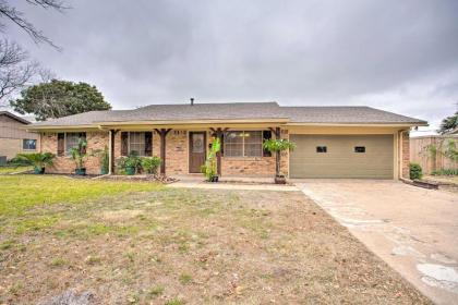 Spacious Ranch Home in Historic Waxahachie Texas