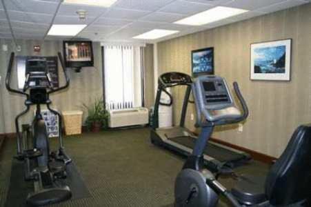 Hampton Inn Waycross - image 4