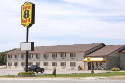 Super 8 by Wyndham Wayne - image 12